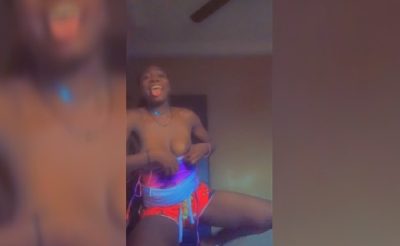Ijeoma Flashing Her Boobs In Short Leak Video