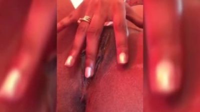 A horny married woman relaxing her pussy