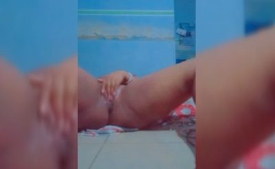 Nigerian Babe Masturbate with Wet Pussy