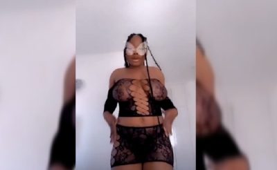 Sophia Boobs in Transparent Cloth Are Visible